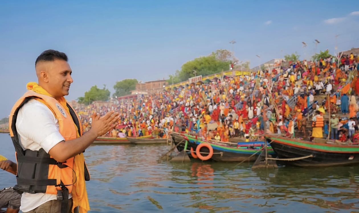 Listening to Grievances — Jan Samvad, Buxar